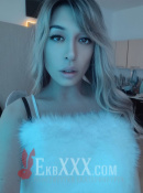 Алиса с сюрпризом